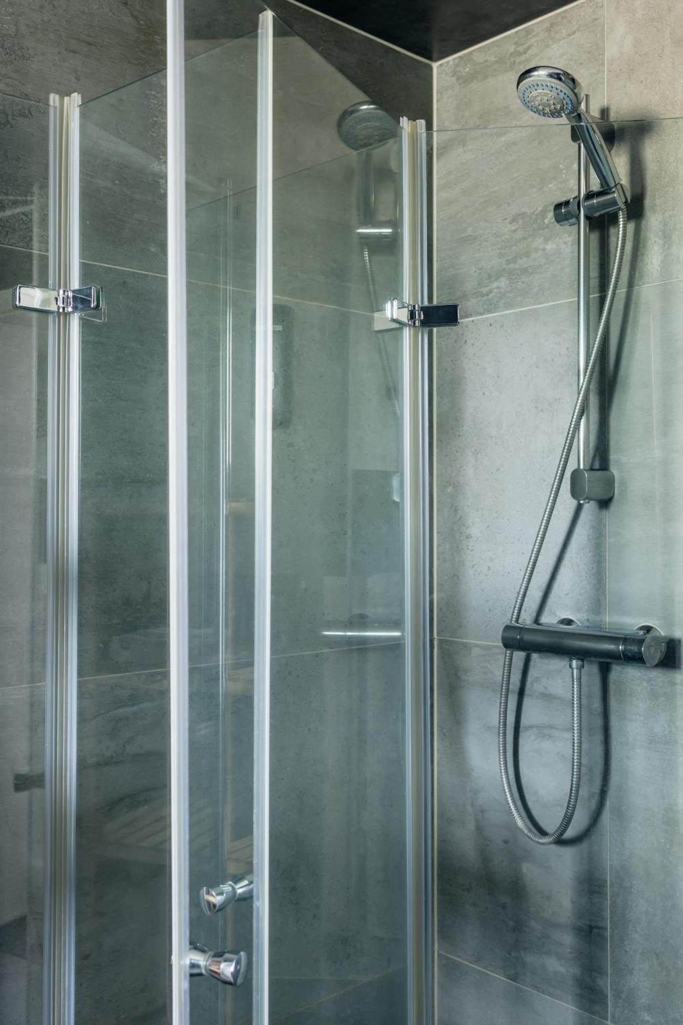 Centrally Located 2-Room Apartment Hannover Dış mekan fotoğraf
